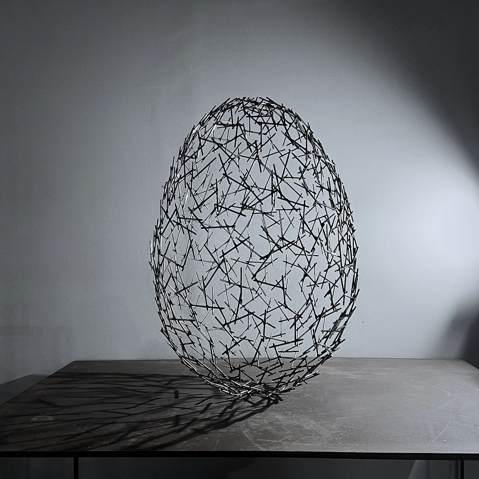 A NEW BEGINNING – Edelstahlskulptur von Bildhauerin Stefanie Welk, Kunst für Wohnraum, Praxisräume und Büro